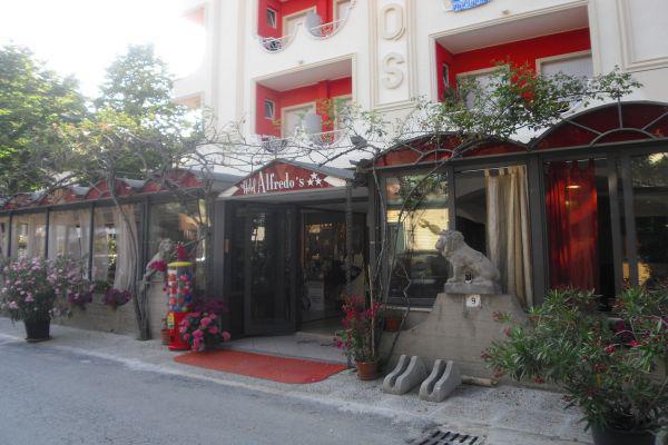 Hotel Alfredo'S ريميني المظهر الخارجي الصورة
